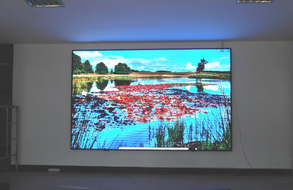 青海湖室内P4全彩屏